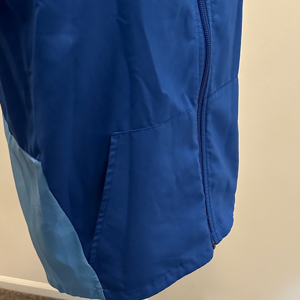 Nike Women's Vibrant Blue Utility Jacket - Picture 3 of 6
